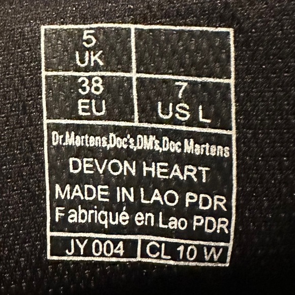 Leather Devon Heart Platform Combat Boots Unisex NWOT - Picture 3 of 6